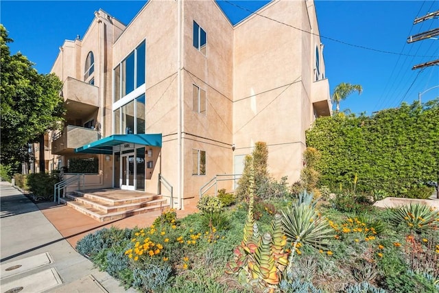 5604 Rhodes Ave Unit 312, Valley Village, CA 91607 - photo 2