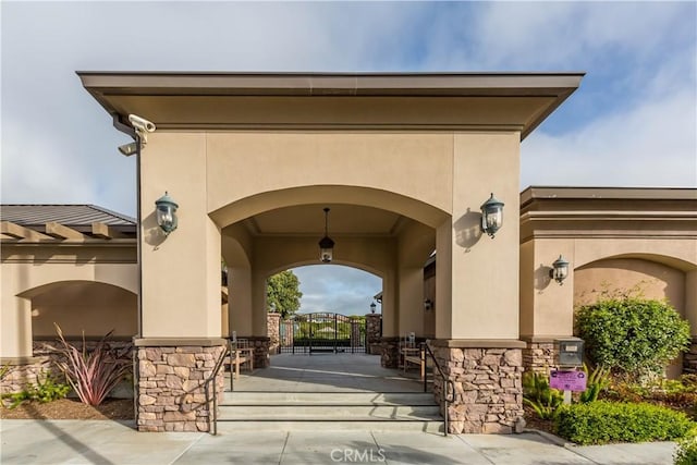 33571 Binnacle Dr, Dana Point, CA 92629 - view of home's community featuring a gate