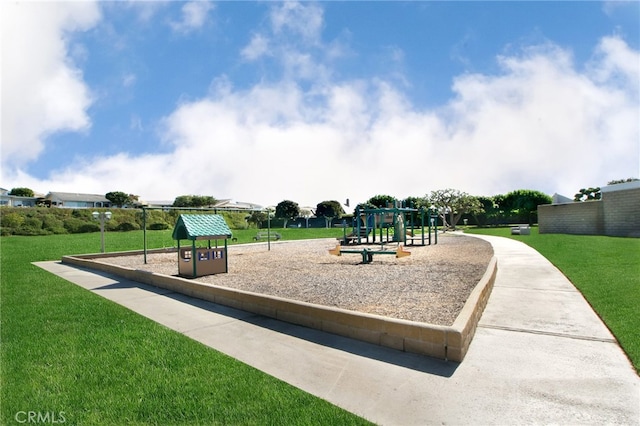 33571 Binnacle Dr, Dana Point, CA 92629 - community play area with a lawn
