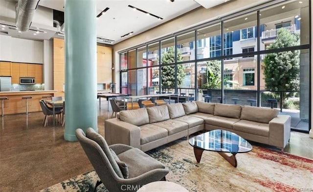 133 The Promenade N Unit 317, Long Beach, CA 90802 - view of common area
