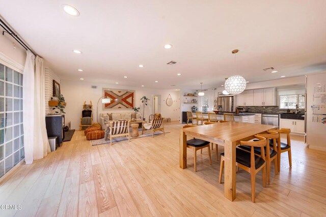 1009 Grandview Ave, Ojai, CA 93023 - dining area with light wood-type flooring and recessed lighting