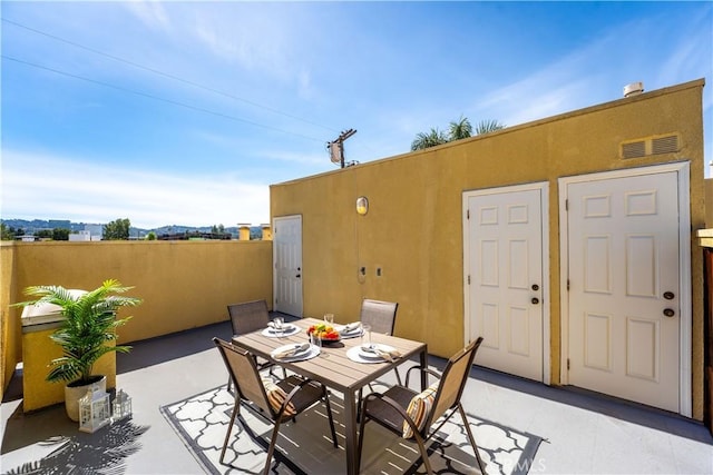 5350 Sepulveda Blvd Unit 15, Sherman Oaks, CA 91411 - view of patio / terrace with outdoor dining area