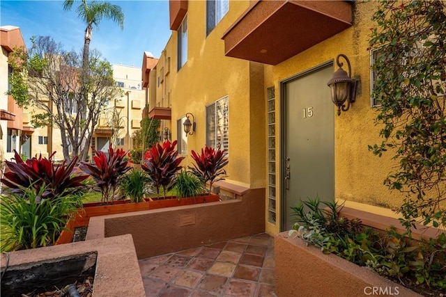 5350 Sepulveda Blvd Unit 15, Sherman Oaks, CA 91411 - entrance to property featuring stucco siding