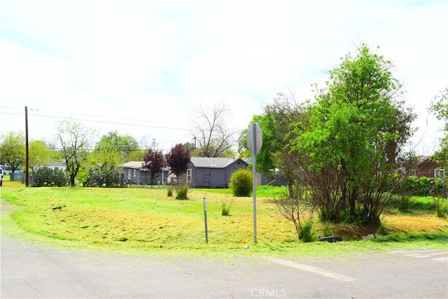 2183 Fort Wayne St, Oroville, CA 95966 - photo 2