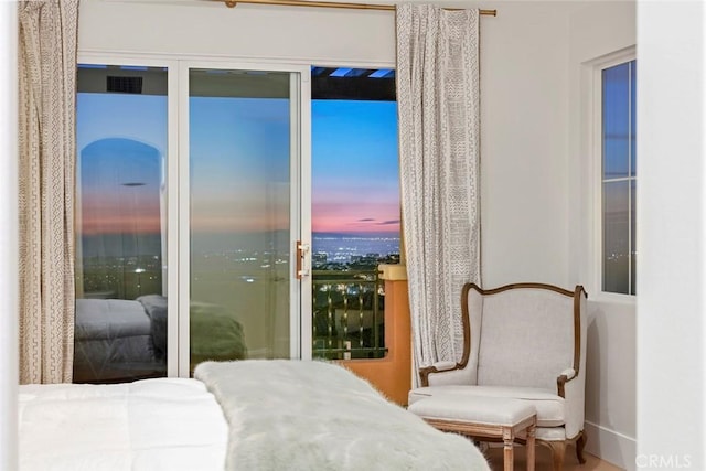 7 Suprema Dr, Newport Coast, CA 92657 - bedroom featuring baseboards