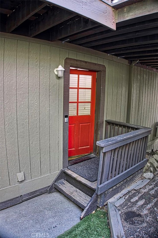view of property entrance