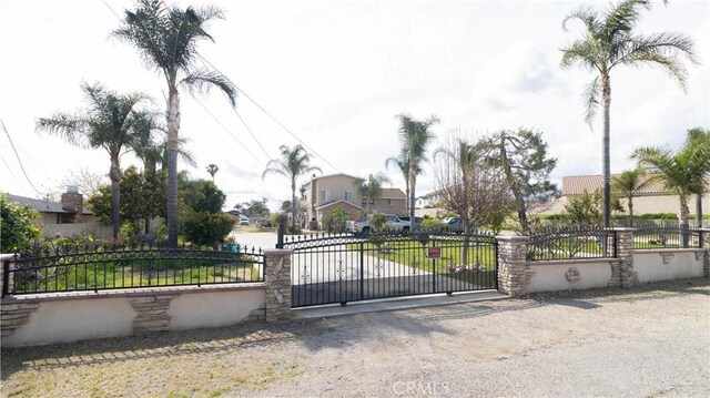 9408 Poplar Ave, Fontana, CA 92335 - gate with a residential view