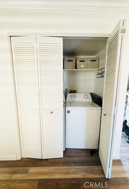 1775 Ohio Ave Unit 213, Long Beach, CA 90804 - clothes washing area featuring wood finished floors, laundry area, and washer / clothes dryer