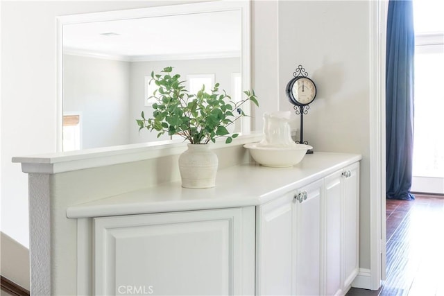27705 Essex Pl, Valencia, CA 91354 - detailed view of wood finished floors and crown molding