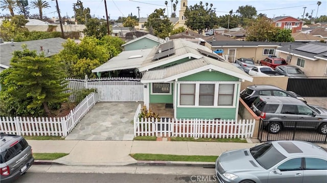 27 E Platt St, Long Beach, CA 90805 - view of front of property featuring a fenced front yard and a residential view