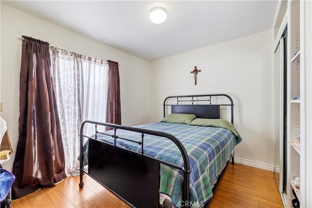 27 E Platt St, Long Beach, CA 90805 - bedroom with wood finished floors and baseboards