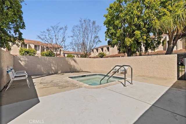 6279 Lincoln Ave, Buena Park, CA 90620 - view of swimming pool featuring a community hot tub and a patio