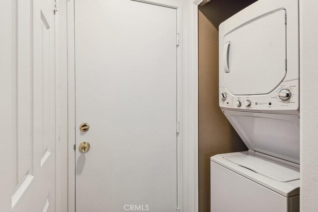 1800 E Lakeshore Dr Unit 2411, Lake Elsinore, CA 92530 - photo 10
