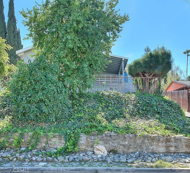 4026 Toland Way, Los Angeles, CA 90065 - view of yard with fence