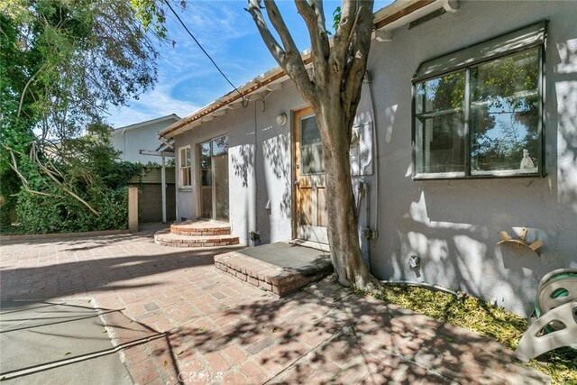 21032 Baltar St, Canoga Park, CA 91304 - exterior space with fence