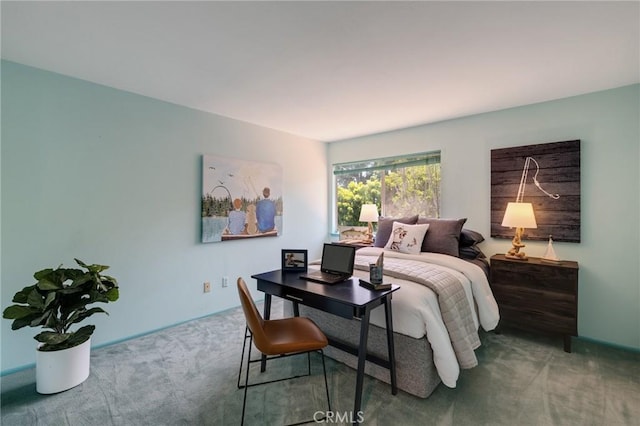 bedroom featuring carpet floors