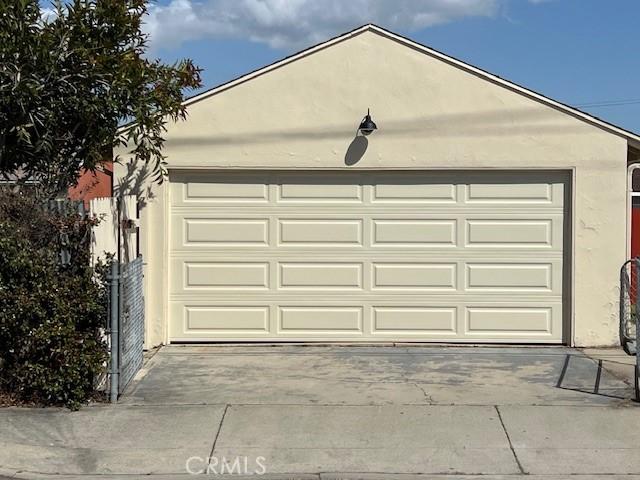 view of detached garage