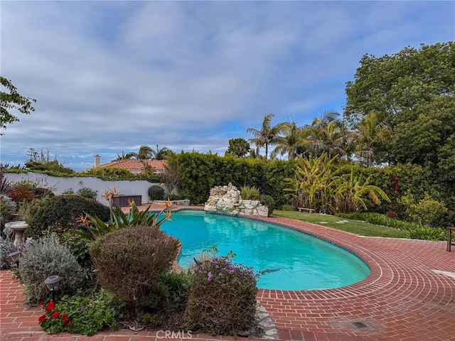 2501 Novato Pl, Palos Verdes Estates, CA 90274 - view of pool