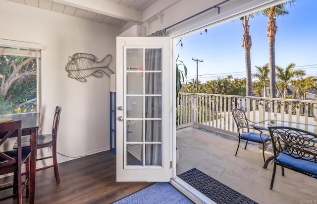 303305 Sanford St, Encinitas, CA 92024 - doorway to outside with beam ceiling and healthy amount of natural light