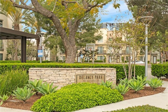 615 Rockefeller, Irvine, CA 92612 - view of community sign