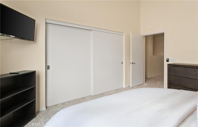 615 Rockefeller, Irvine, CA 92612 - bedroom featuring light colored carpet and a closet