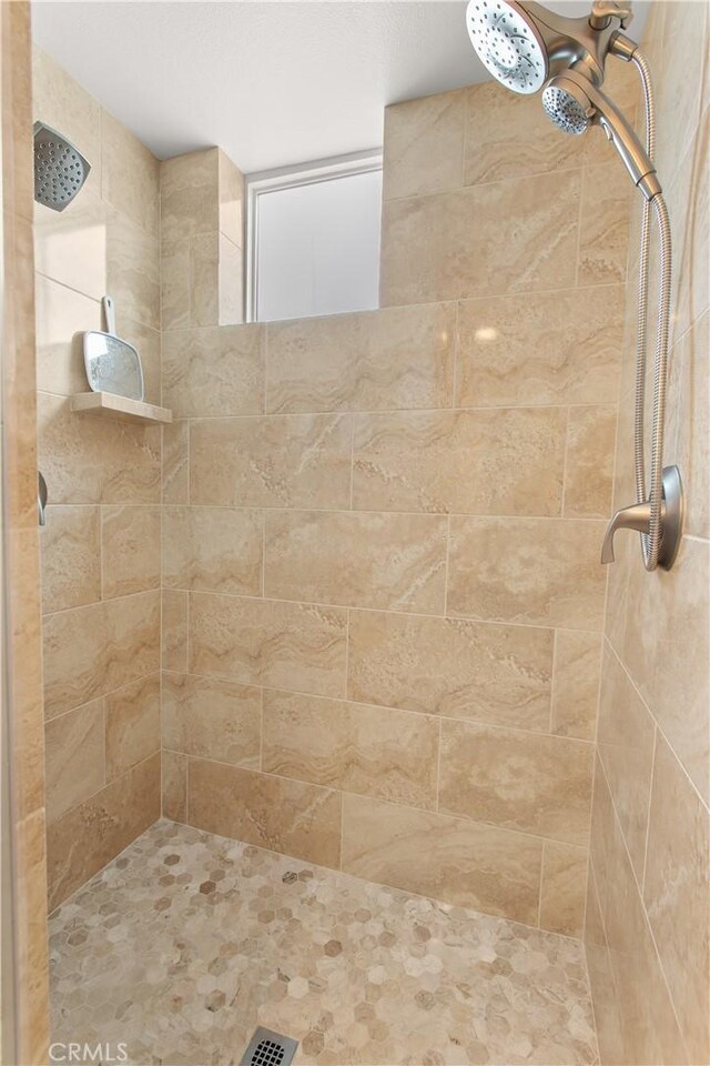 615 Rockefeller, Irvine, CA 92612 - full bath with tiled shower