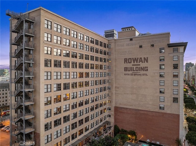 460 S Spring St Unit 302, Los Angeles, CA 90013 - view of property featuring a view of city