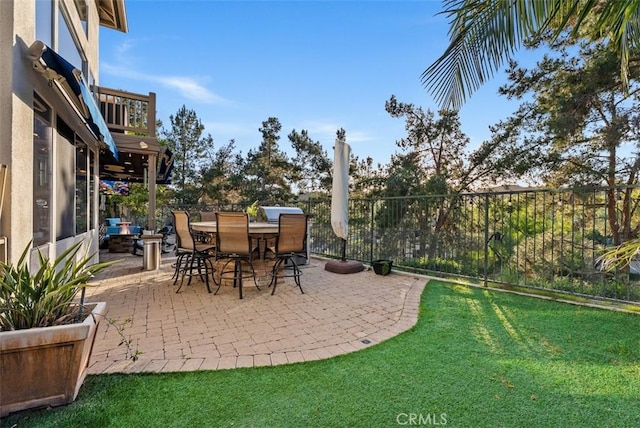 5 Creek View Rd, Coto De Caza, CA 92679 - view of patio / terrace featuring a fenced backyard and outdoor dining space
