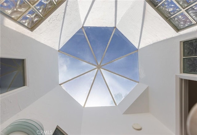 view of interior details