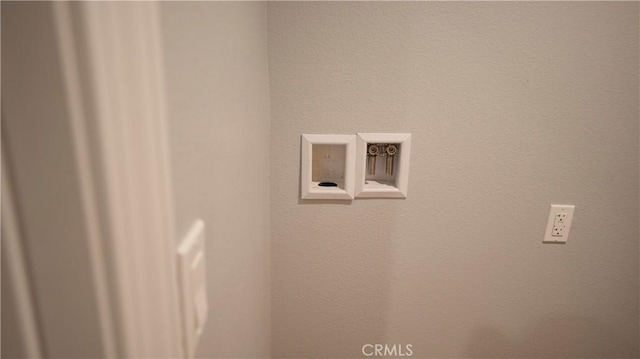 14610 Appleton St, Hesperia, CA 92345 - view of laundry room