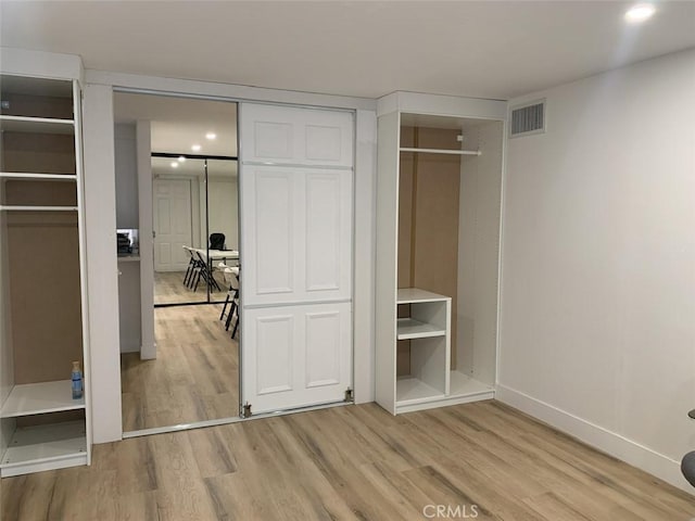 1250 S Beverly Glen Blvd Unit 205, Los Angeles, CA 90024 - view of closet