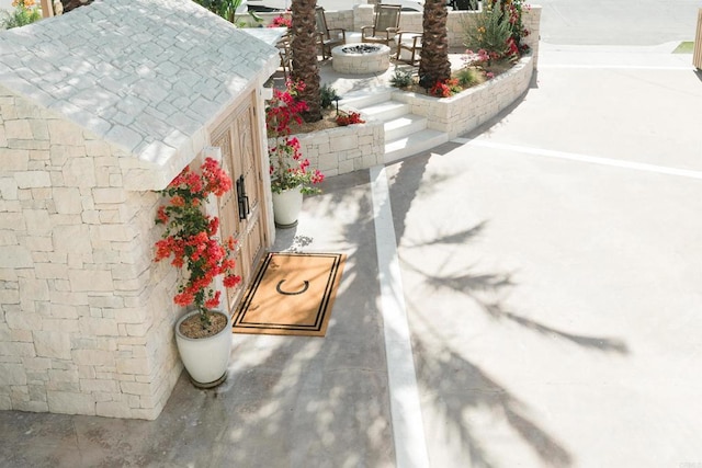 164 Chestnut Ave, Carlsbad, CA 92008 - exterior view of an outdoor fire pit