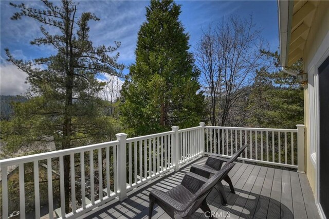 27601 Cedarwood Dr, Lake Arrowhead, CA 92352 - view of deck