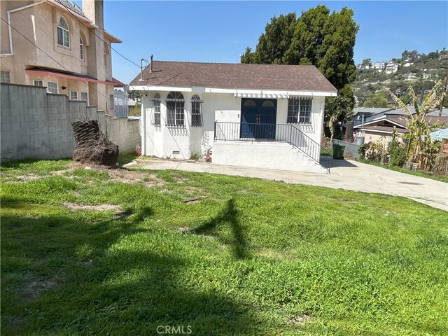 3391 Scarboro St, Los Angeles, CA 90065 - rear view of property featuring stucco siding and roof with shingles