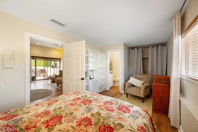 1040 Par Ave, Paso Robles, CA 93446 - bedroom with wood finished floors and ensuite bath