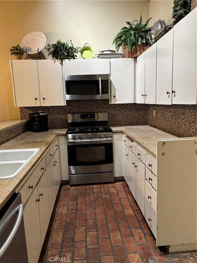 8726 Sierra Vista Dr, Twin Peaks, CA 92391 - photo 9