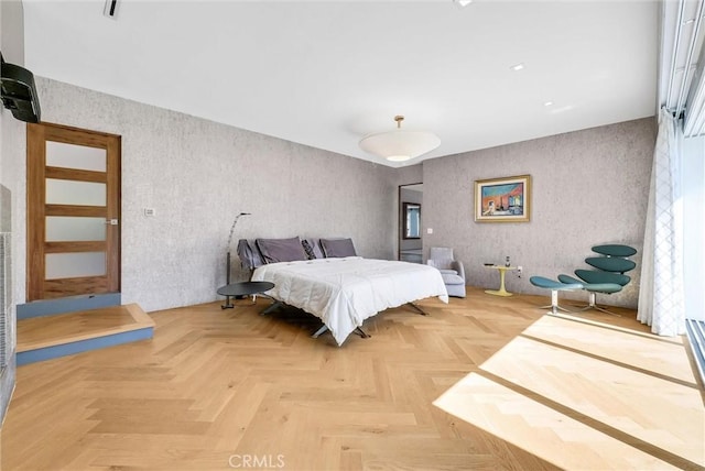 14084 Bronte Dr, Whittier, CA 90602 - bedroom featuring wallpapered walls