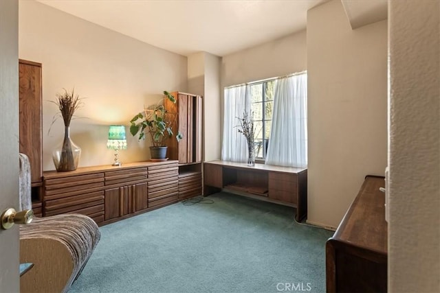 19189 San Jacinto Way, Apple Valley, CA 92308 - living area with carpet