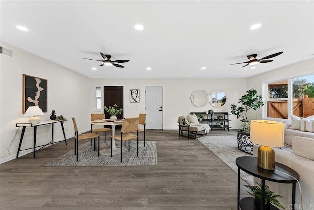 dining area featuring recessed lighting and a ceiling fan