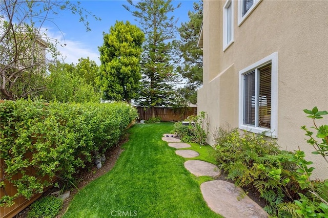 37794 Amber Ln, Murrieta, CA 92562 - view of yard featuring fence