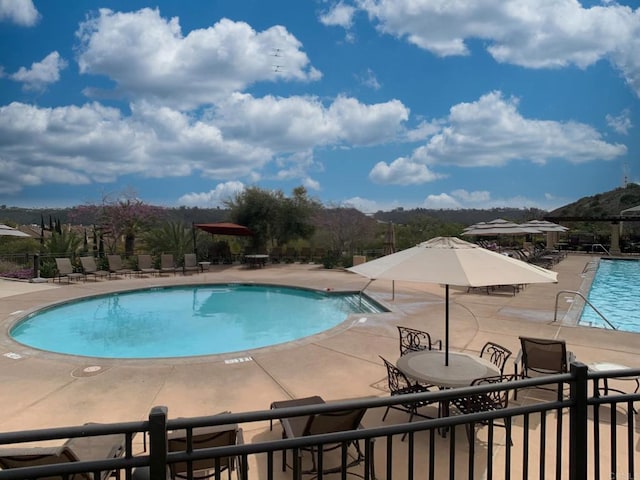 2668 Escala Cir, San Diego, CA 92108 - pool with a patio area