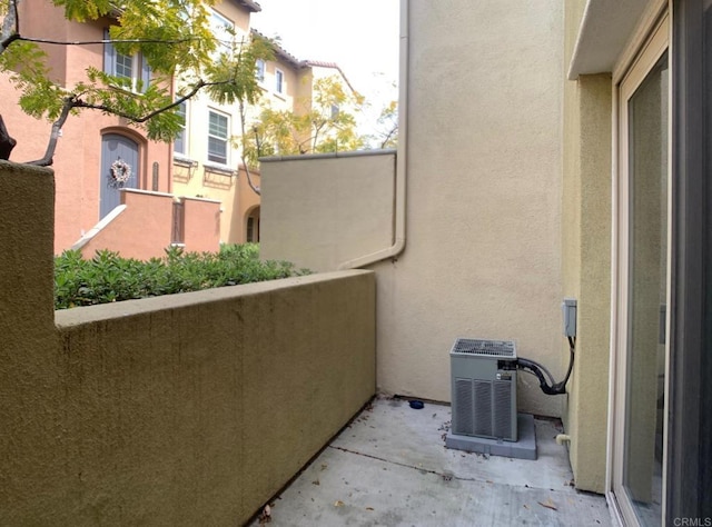 2668 Escala Cir, San Diego, CA 92108 - view of balcony