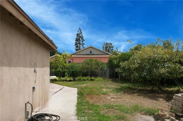 3724 W 105th St, Inglewood, CA 90303 - view of yard