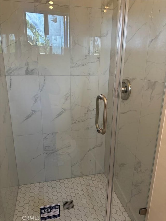 764 W 18th St, Costa Mesa, CA 92627 - bathroom featuring a shower stall