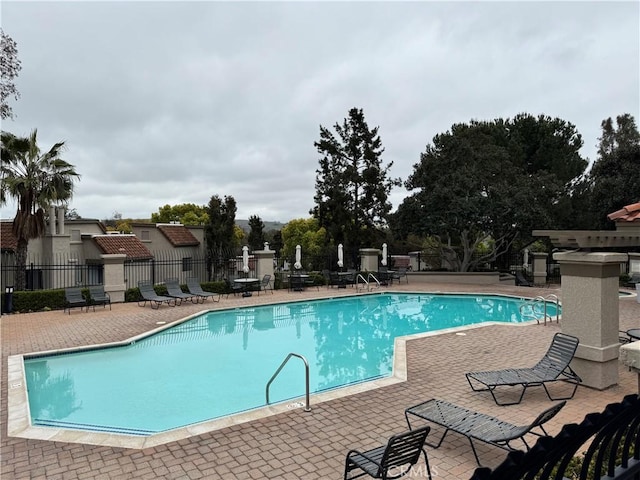 28181 Sorrento Unit 97, Laguna Niguel, CA 92677 - community pool featuring fence and a patio area