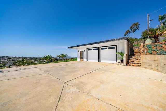 view of detached garage