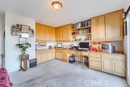 21651 Yucatan Ave, Woodland Hills, CA 91364 - office with built in desk and light colored carpet