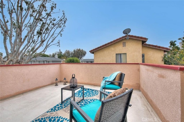 4018 W 5th St Unit J, Santa Ana, CA 92703 - view of patio featuring a balcony