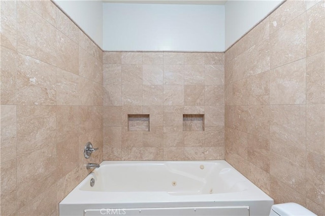 14919 Dickens St Unit 104, Sherman Oaks, CA 91403 - full bath with a jetted tub and tile walls
