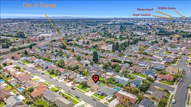 birds eye view of property featuring a residential view